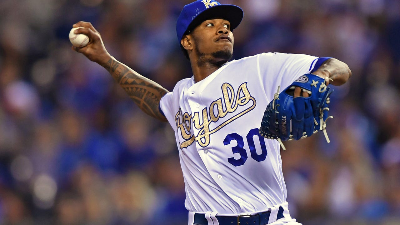 Royals pitcher Ventura dies in car crash in Dominican